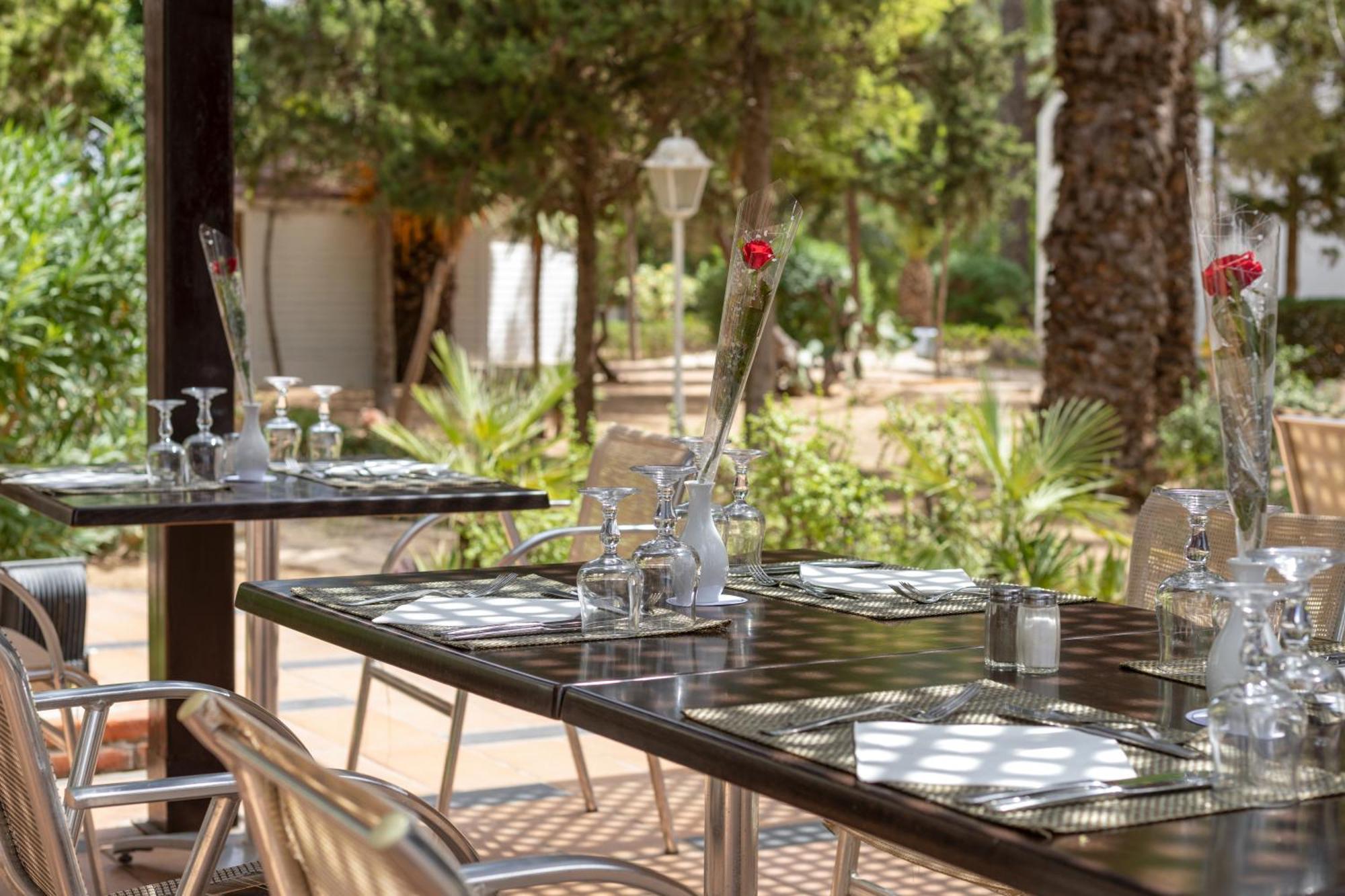 Marhaba Salem - Family Only Hotel Сус Екстериор снимка